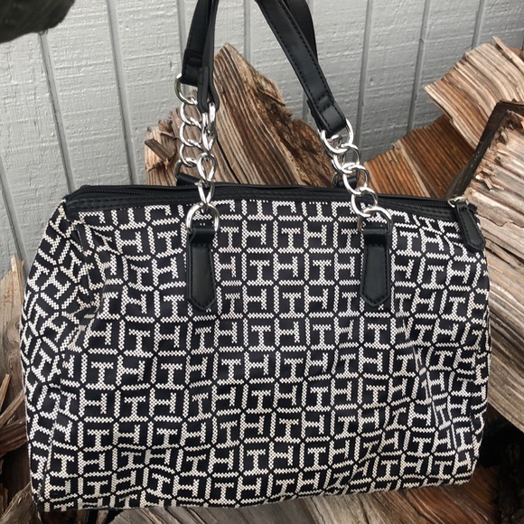 Tommy Hilfiger Handbag Purse with leather trim and base! Very Classy! - Picture 5 of 10